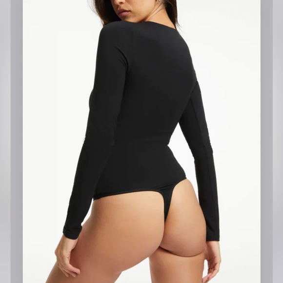 ๐ Good American Good Touch Shoulder Lace Bodysuit - Picture 6 of 14